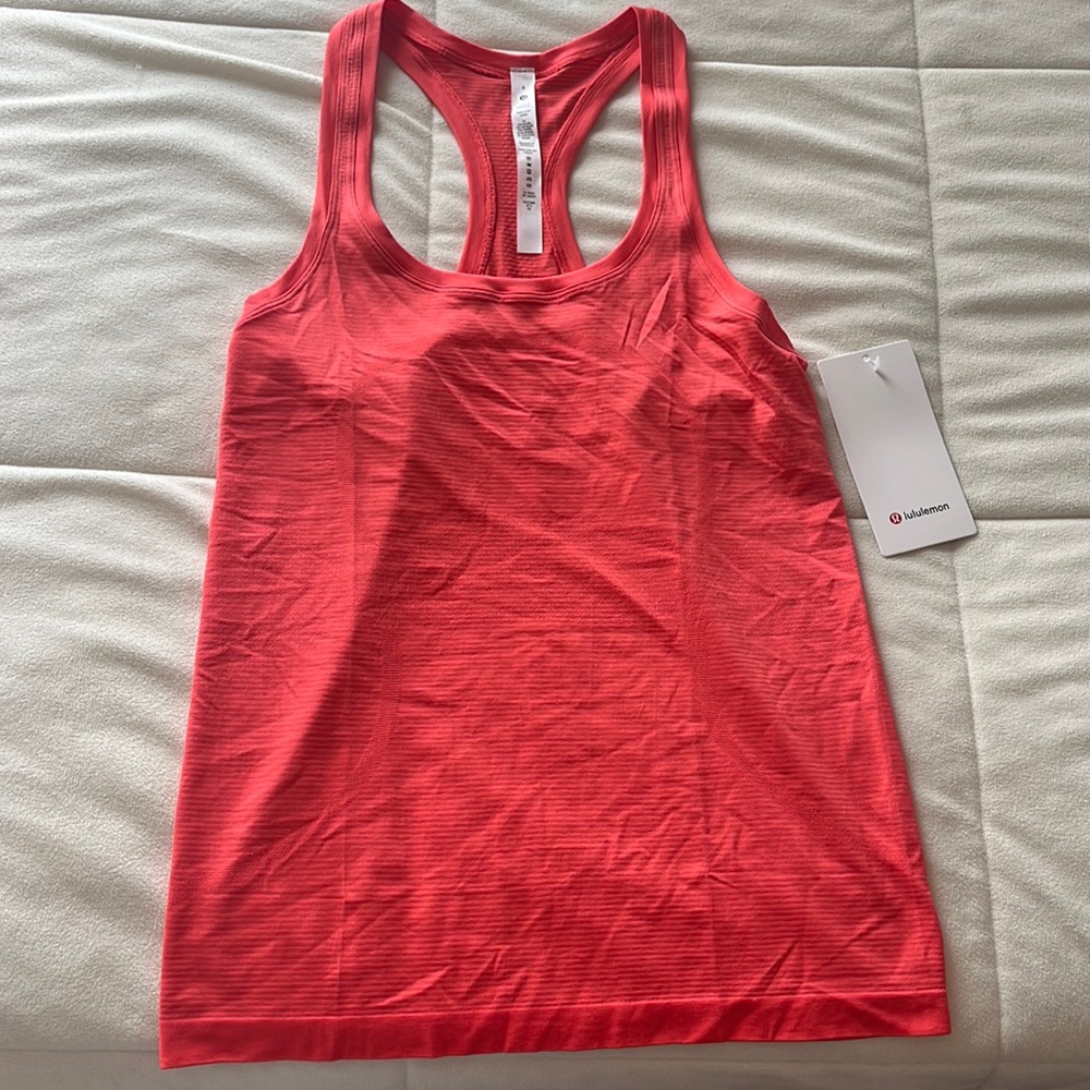 LULULEMON SWIFTLY TECH RACERBACK 2.0 SIZE 8 NWT